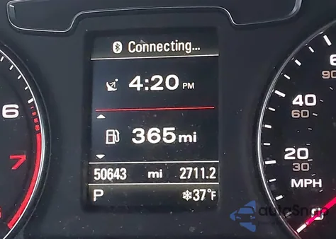 2018 Audi Q3 2.0T Premium/2.0T Sport Premium z USA, uszkodzony, nr VIN WA1ECCFS5JR024759